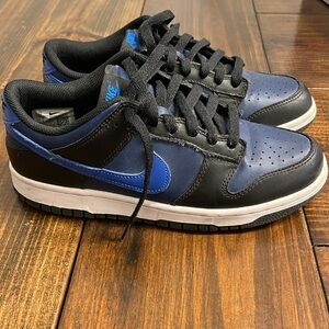 Nike Dunk Low GS “Black Midnight”